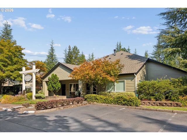 5055 FOOTHILLS Dr G, Lake Oswego, OR 97034