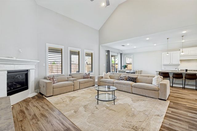 1221 Whitewing Dove Drive, Little Elm, TX 75068