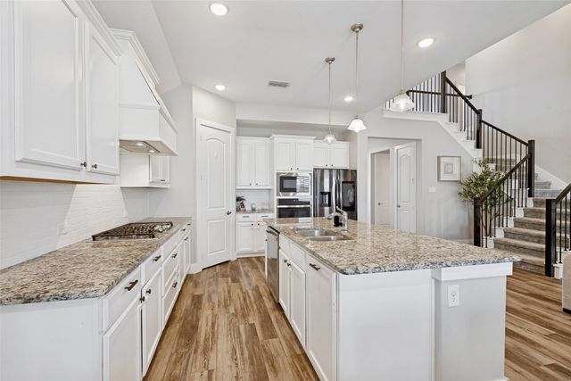 1221 Whitewing Dove Drive, Little Elm, TX 75068