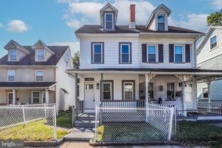 212 CHESTNUT ST, Mount Holly, NJ 08060