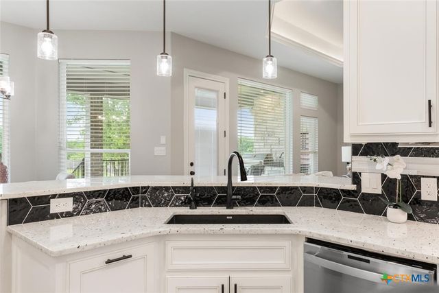 5025 Rocky Creek Drive, Nolanville, TX 76559