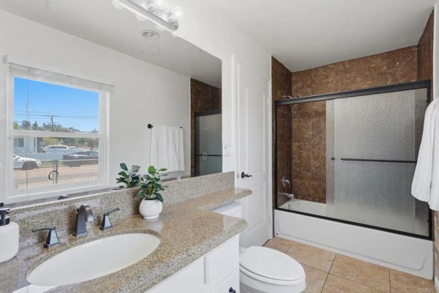 797 Lemon Avenue, El Cajon, CA 92020