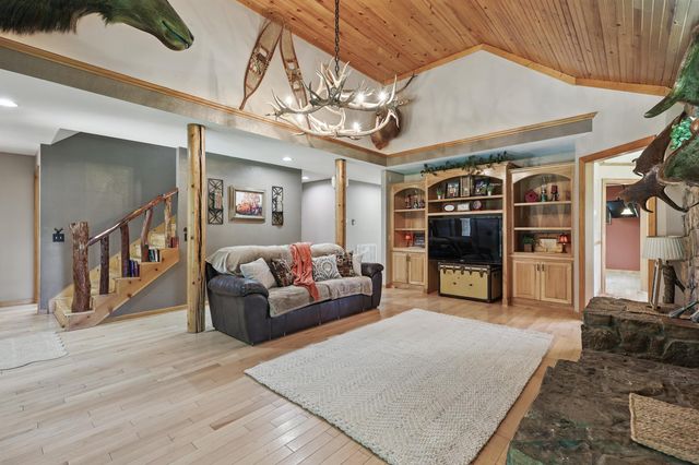 9404 County Lane 121, Carthage, MO 64836