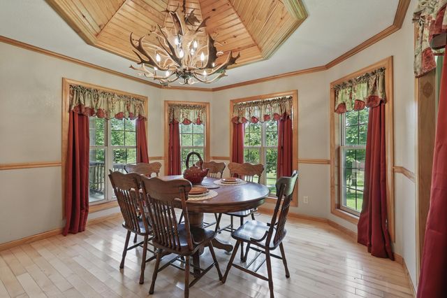 9404 County Lane 121, Carthage, MO 64836