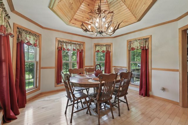 9404 County Lane 121, Carthage, MO 64836