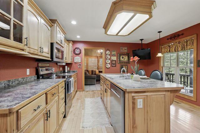 9404 County Lane 121, Carthage, MO 64836