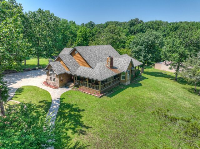 9404 County Lane 121, Carthage, MO 64836