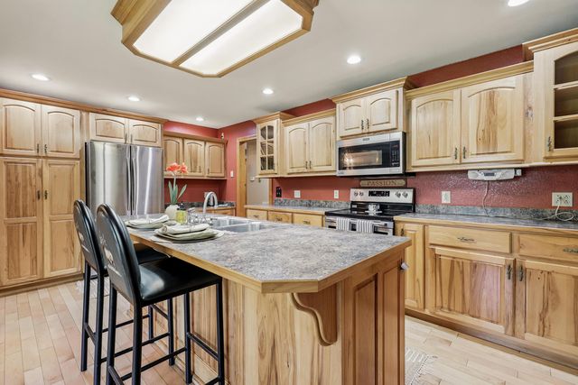 9404 County Lane 121, Carthage, MO 64836