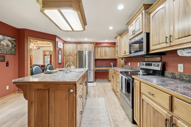 9404 County Lane 121, Carthage, MO 64836