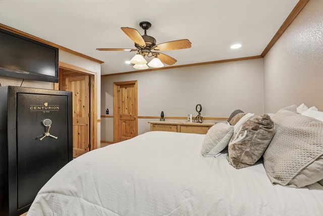 9404 County Lane 121, Carthage, MO 64836