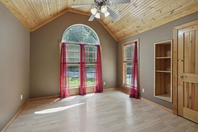 9404 County Lane 121, Carthage, MO 64836