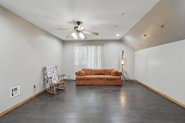 9404 County Lane 121, Carthage, MO 64836