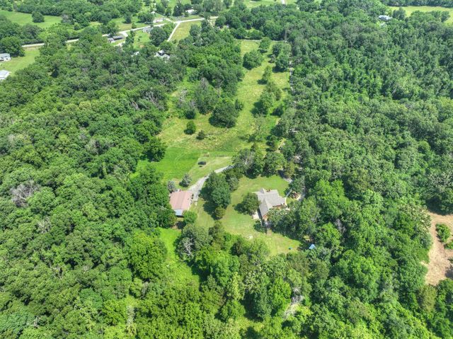 9404 County Lane 121, Carthage, MO 64836