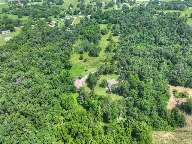 9404 County Lane 121, Carthage, MO 64836