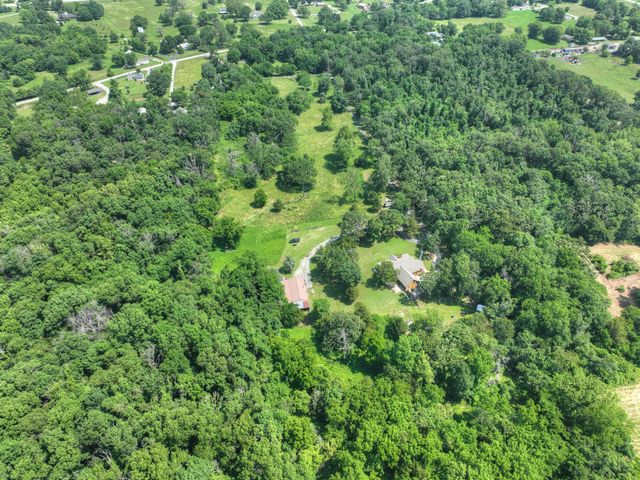 9404 County Lane 121, Carthage, MO 64836