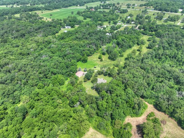 9404 County Lane 121, Carthage, MO 64836