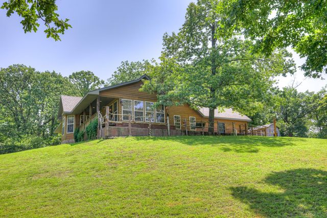 9404 County Lane 121, Carthage, MO 64836