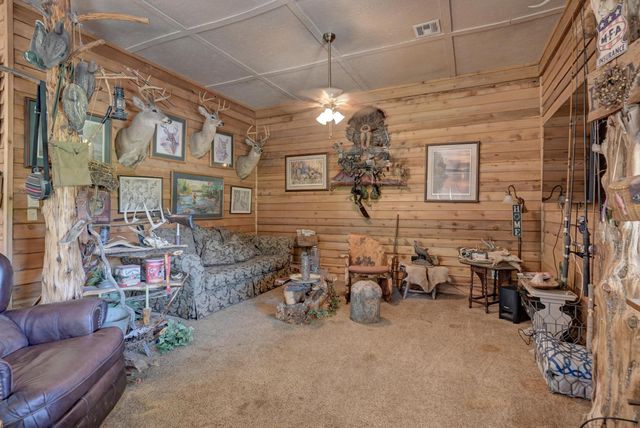 9404 County Lane 121, Carthage, MO 64836