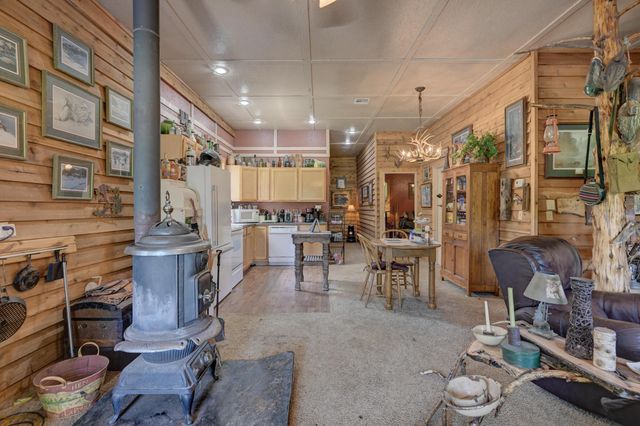 9404 County Lane 121, Carthage, MO 64836