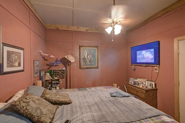 9404 County Lane 121, Carthage, MO 64836