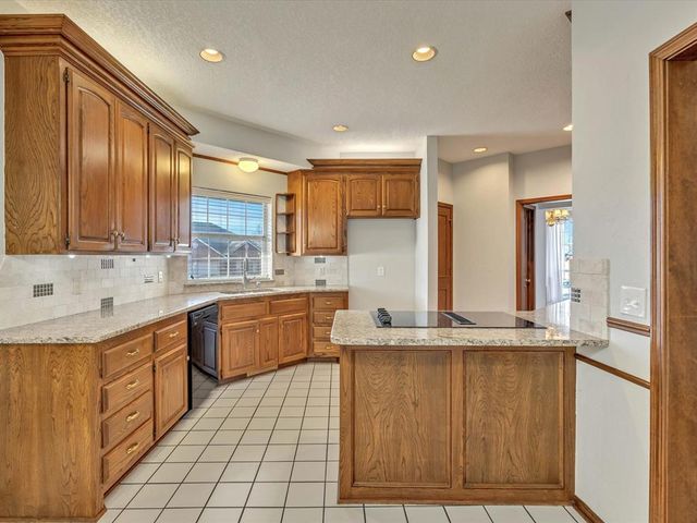 2616 Ricks Court, Edmond, OK 73012