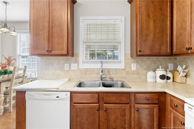 3847 Talus Road, Fayetteville, NC 28306