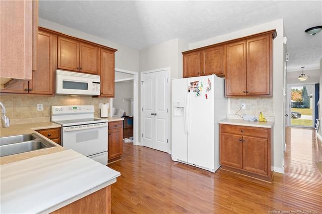 3847 Talus Road, Fayetteville, NC 28306