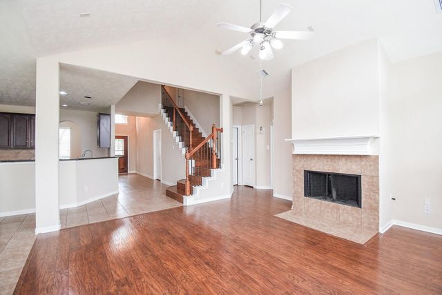 4605 Pompton Court, Pearland, TX 77584