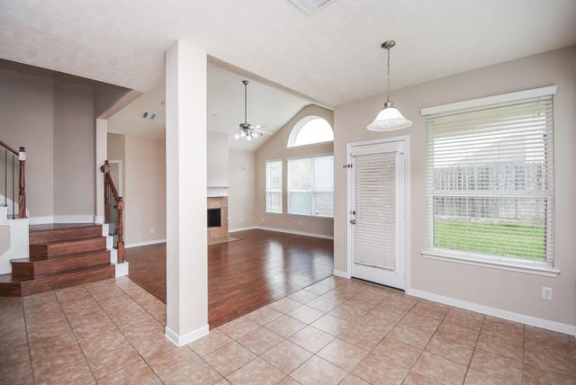 4605 Pompton Court, Pearland, TX 77584