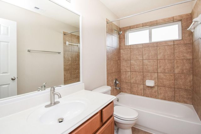 4605 Pompton Court, Pearland, TX 77584