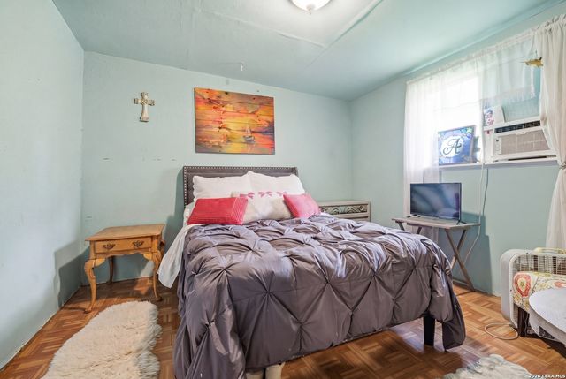 10970 Pearsall Rd, Atascosa, TX 78002