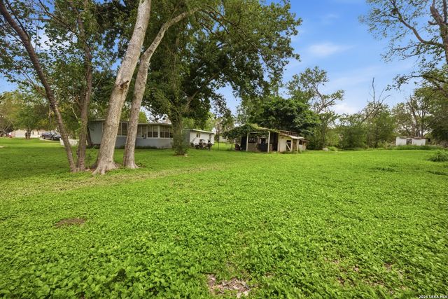 10970 Pearsall Rd, Atascosa, TX 78002