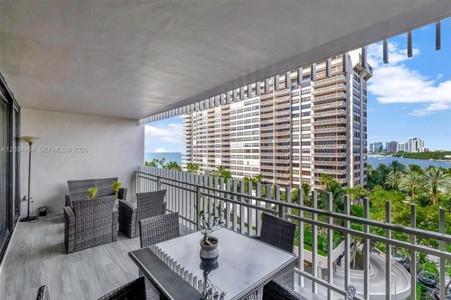 2 Grove Isle Drive B706, Miami, FL 33133