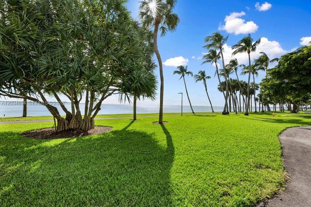2 Grove Isle Drive B706, Miami, FL 33133