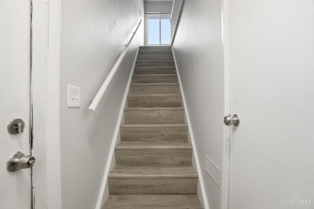 61 Twilight Drive, Fairfield, OH 45014