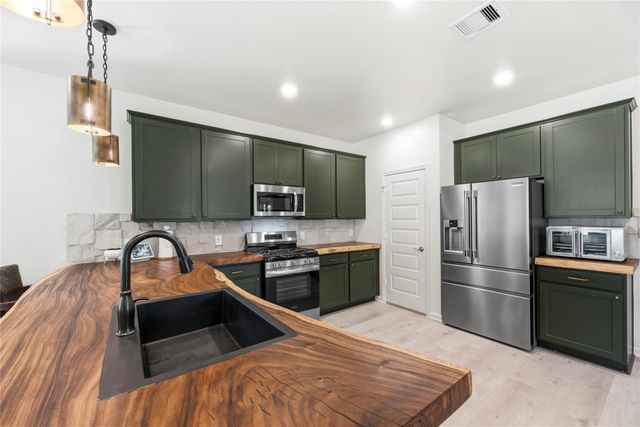 15319 Mountain Plover Place, Magnolia, TX 77354