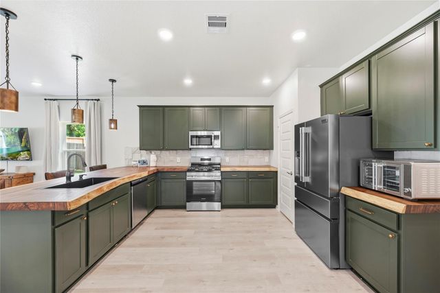 15319 Mountain Plover Place, Magnolia, TX 77354