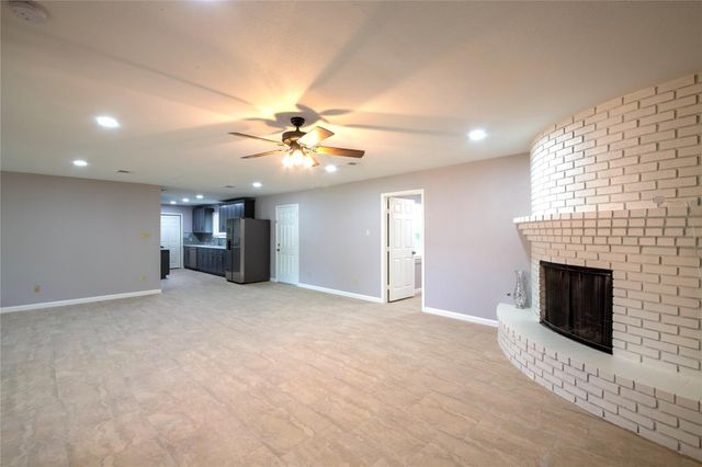 1011 Twinbrooke Drive, Houston, TX 77088