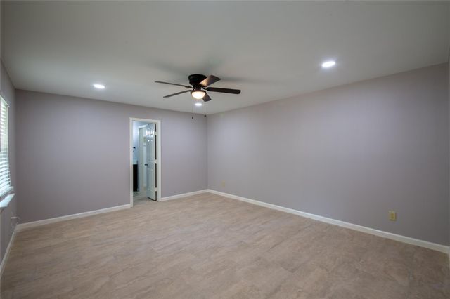 1011 Twinbrooke Drive, Houston, TX 77088