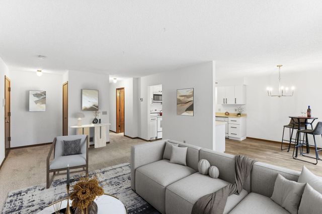 1923 Fox Ridge Drive B, West Saint Paul, MN 55118