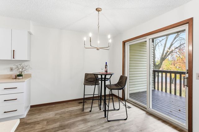 1923 Fox Ridge Drive B, West Saint Paul, MN 55118