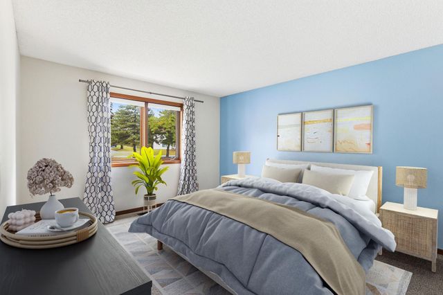 1923 Fox Ridge Drive B, West Saint Paul, MN 55118