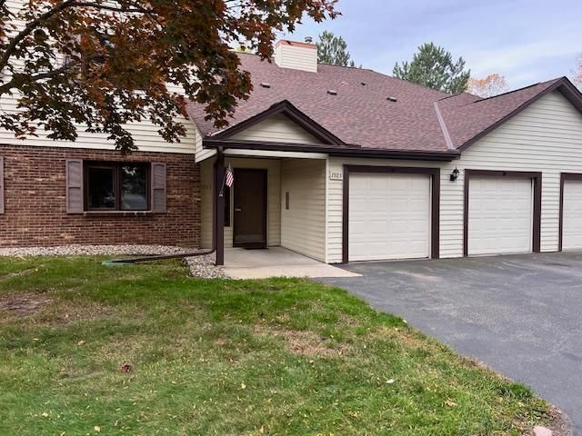 1923 Fox Ridge Drive B, West Saint Paul, MN 55118