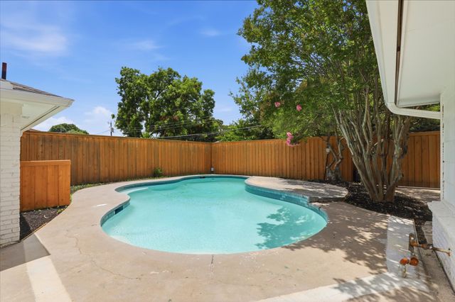 1325 Melrose Drive, Richardson, TX 75080