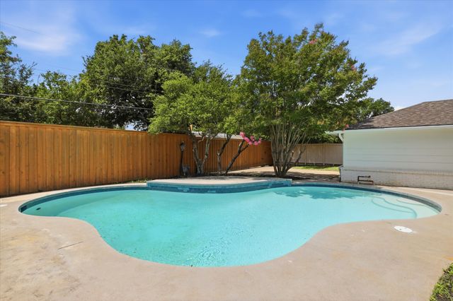 1325 Melrose Drive, Richardson, TX 75080