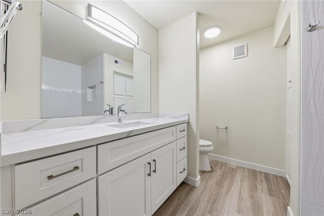 9325 West Desert Inn Road 151, Las Vegas, NV 89117