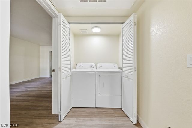 9325 West Desert Inn Road 151, Las Vegas, NV 89117