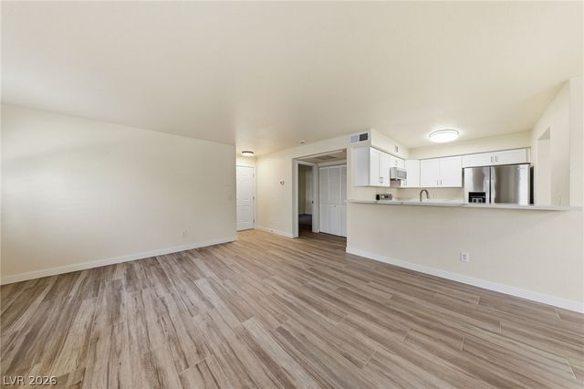 9325 West Desert Inn Road 151, Las Vegas, NV 89117