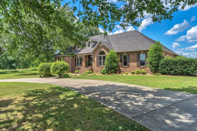 1395 Ragsdale Rd, Manchester, TN 37355