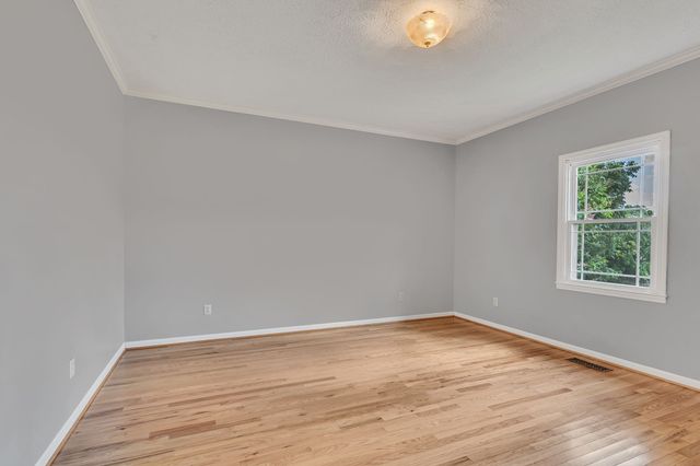 1395 Ragsdale Rd, Manchester, TN 37355